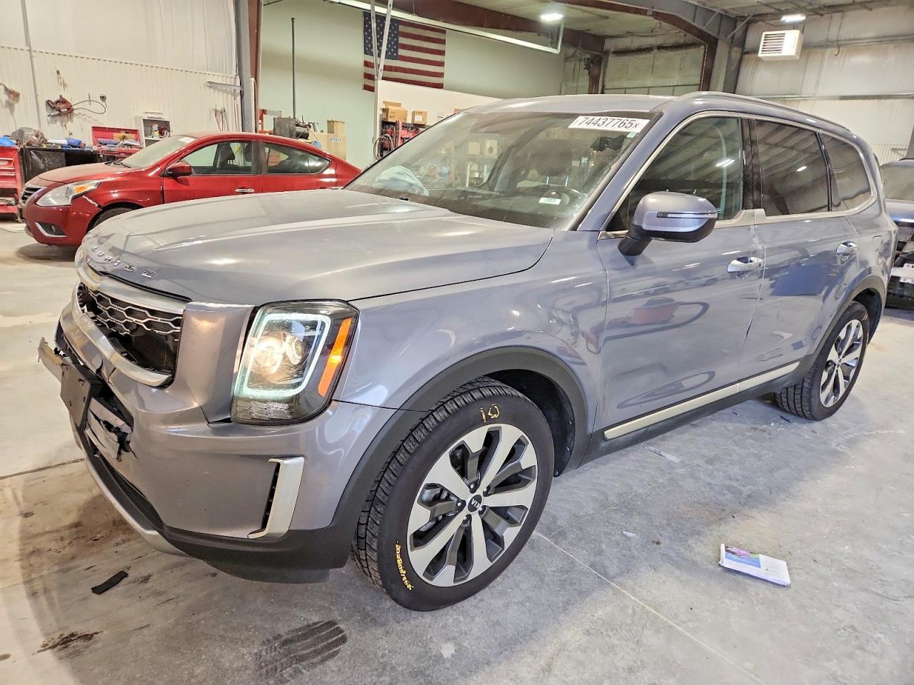 KIA TELLURIDE 2021