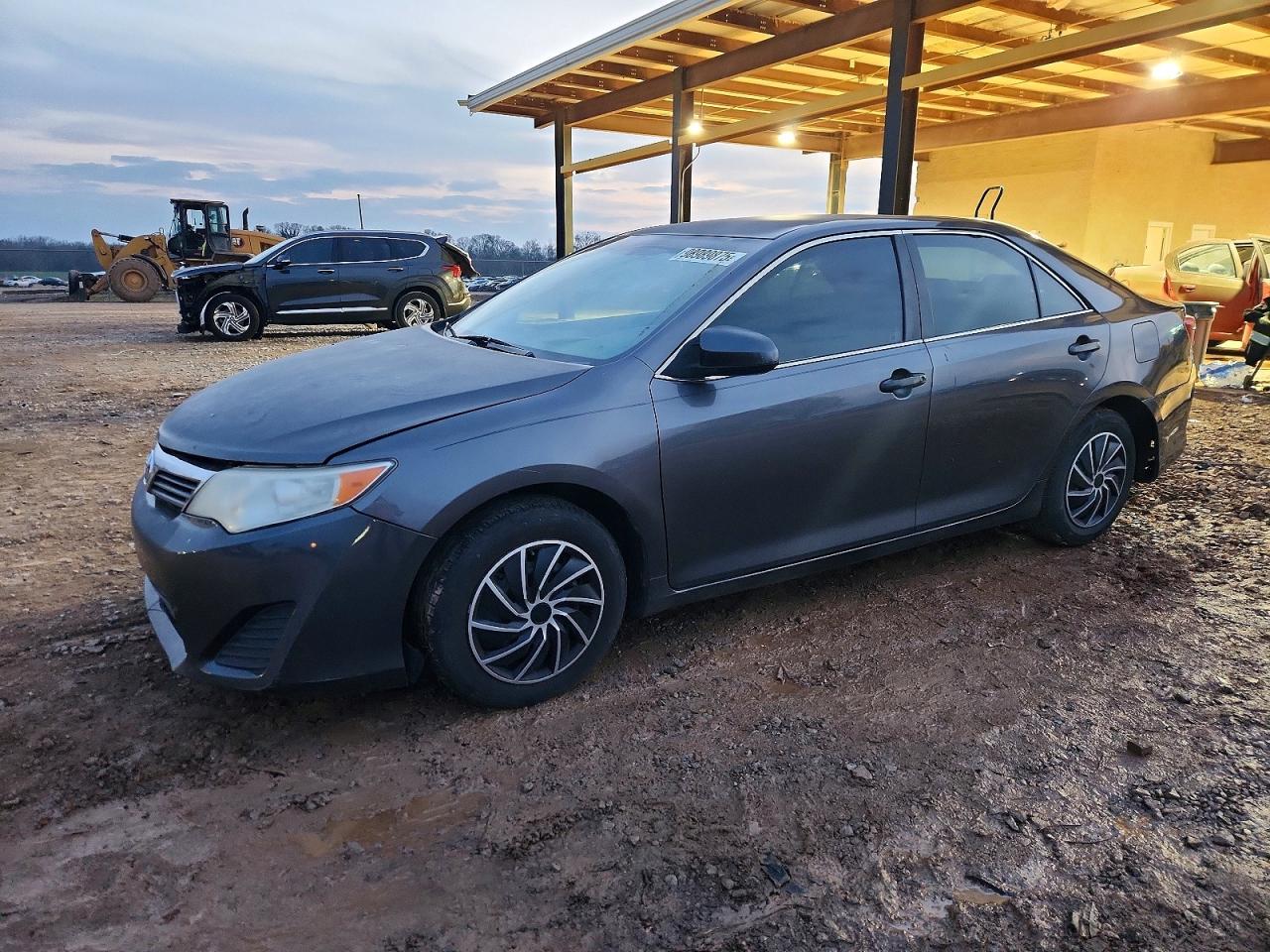 TOYOTA CAMRY 2013