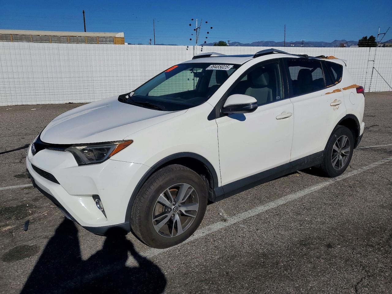 TOYOTA RAV4 XLE 2016