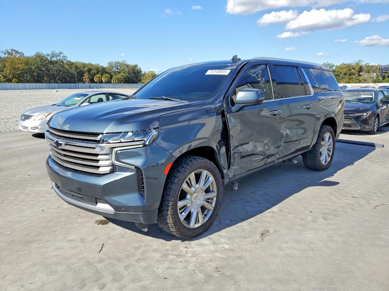CHEVROLET SUBURBAN 2021