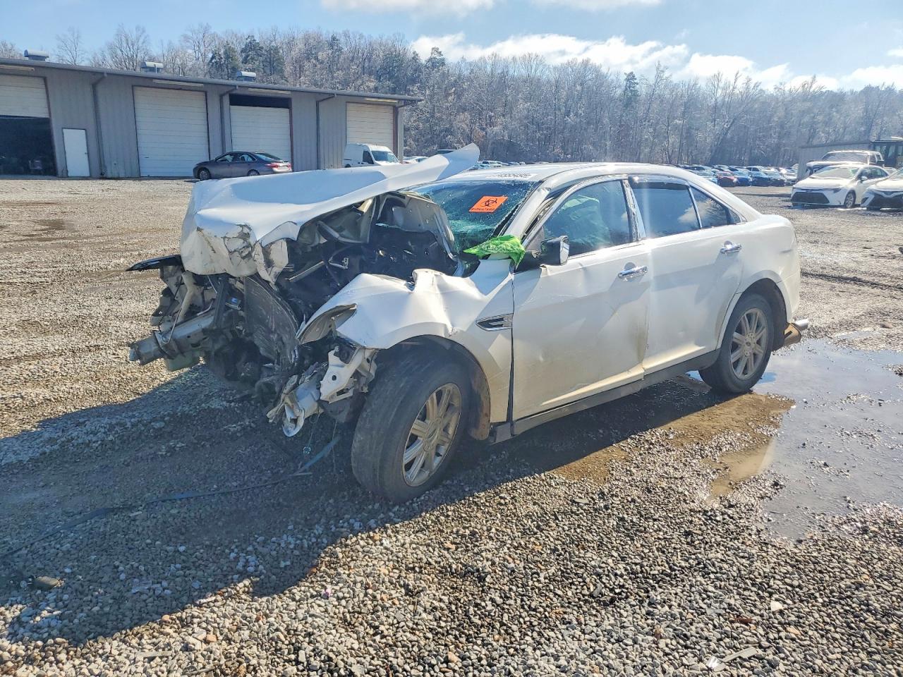FORD TAURUS 2016