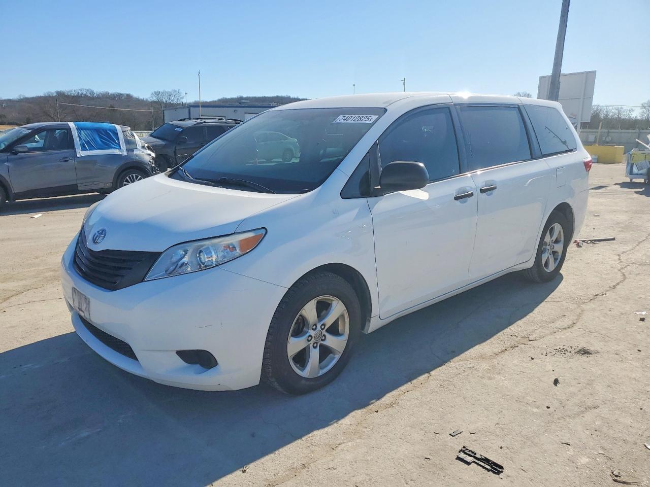 TOYOTA SIENNA 2017