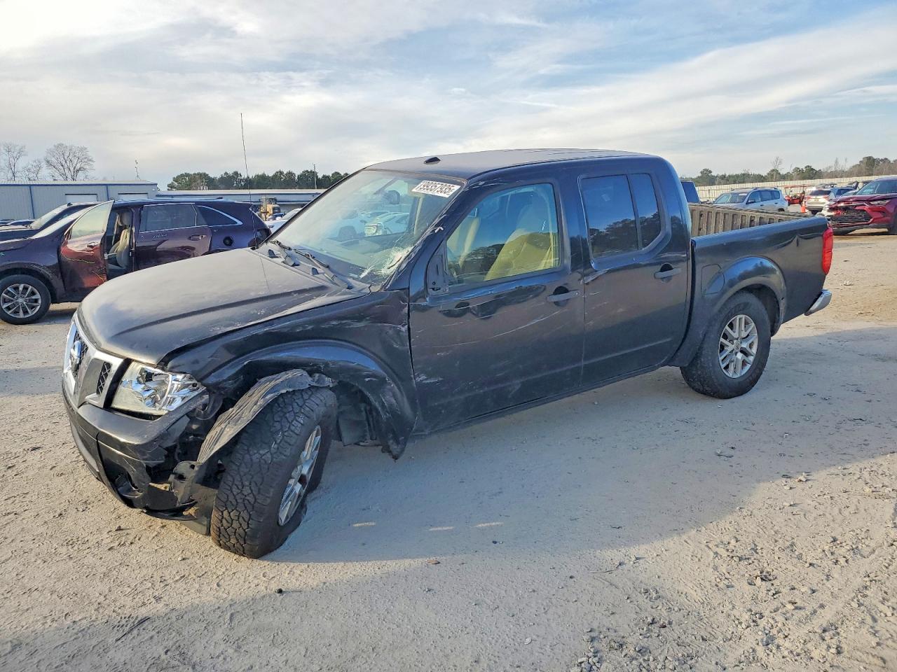 NISSAN FRONTIER 2015