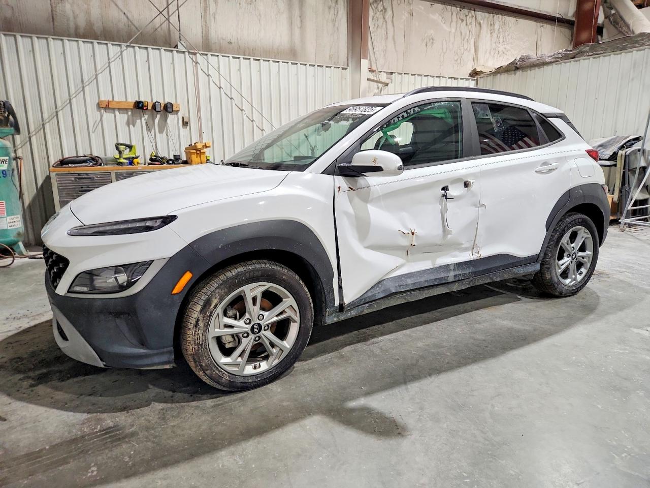 HYUNDAI KONA 2023