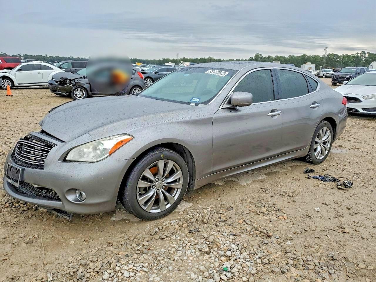 INFINITI M37 2012