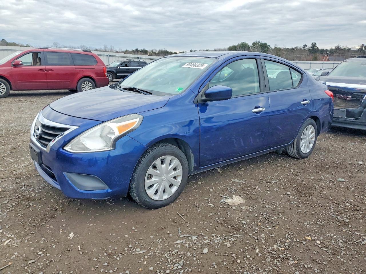 NISSAN VERSA 2019