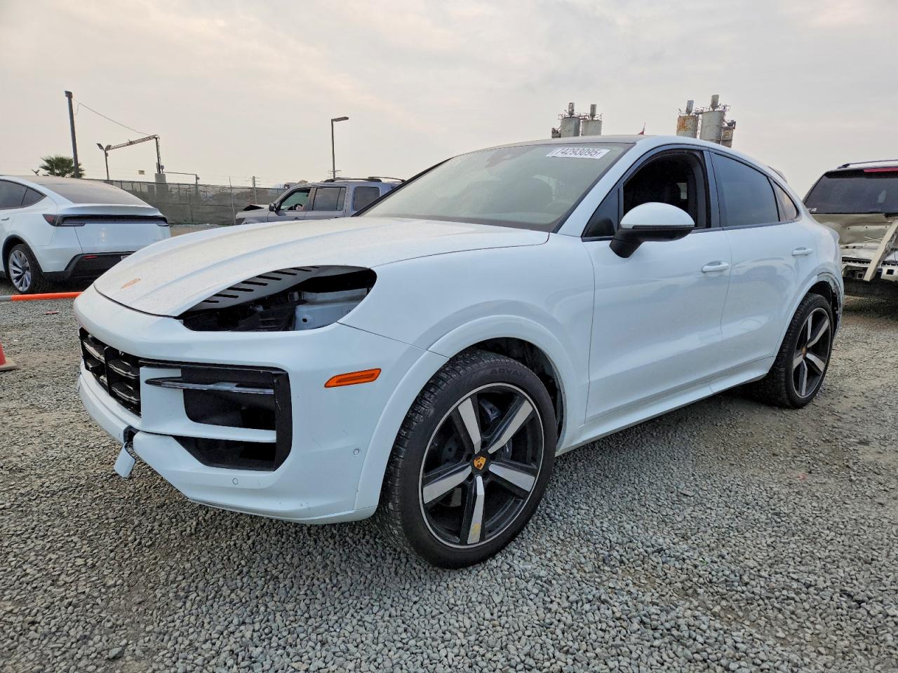 PORSCHE CAYENNE 2024