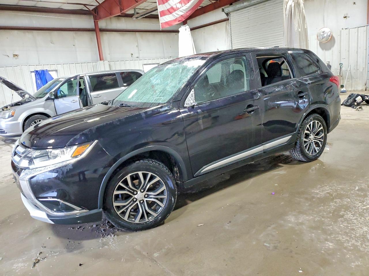 MITSUBISHI OUTLANDER 2017