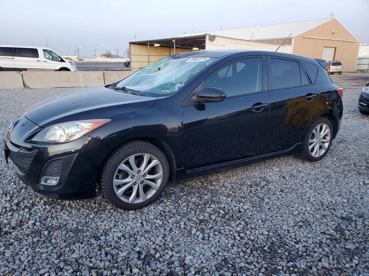 MAZDA 3 2011