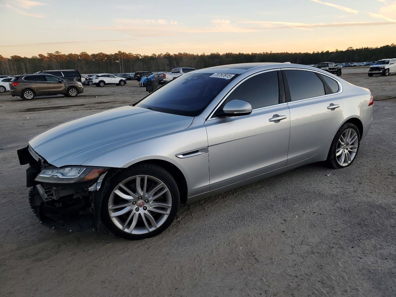 JAGUAR XF 2016
