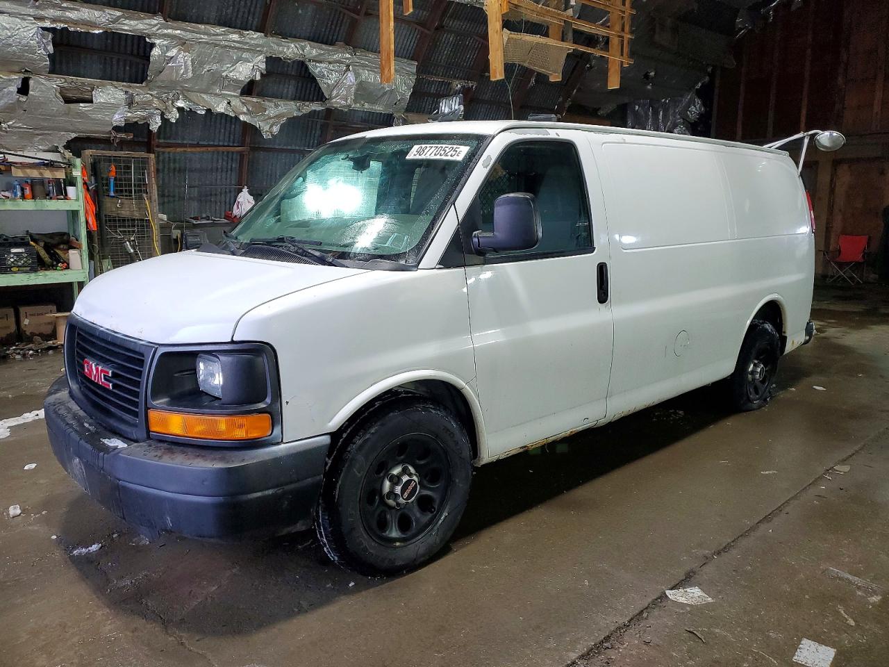 GMC SAVANA G15 2010