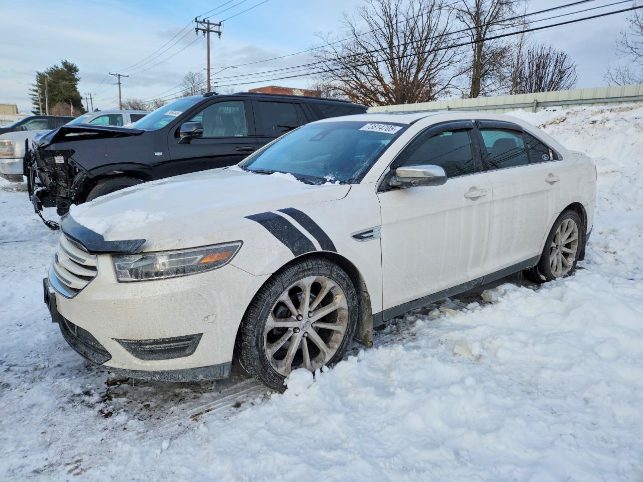 FORD TAURUS LIM 2016