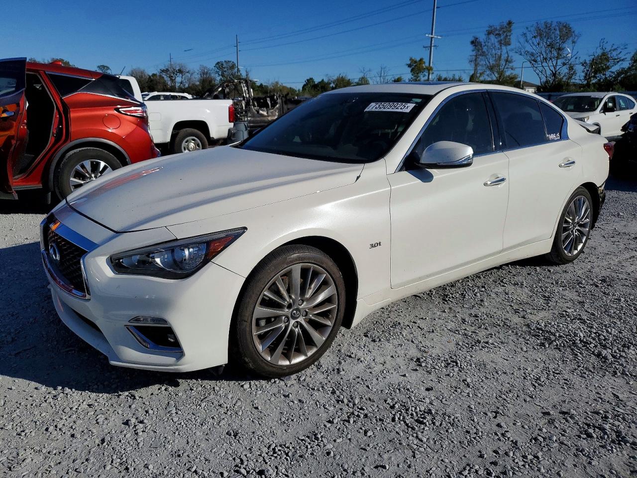 INFINITI Q50 PURE 2020