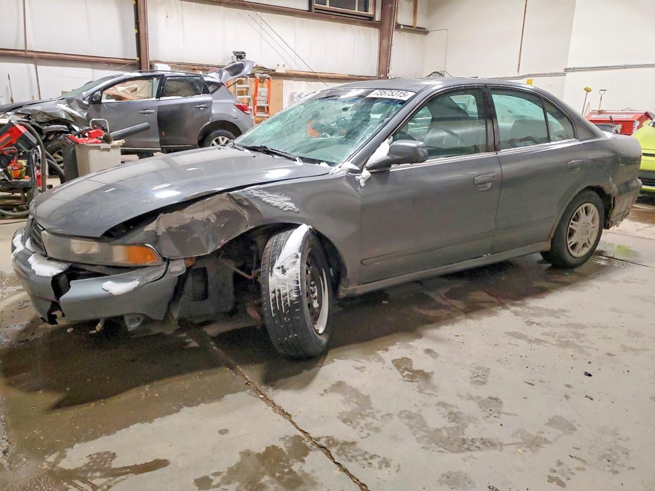 MITSUBISHI GALANT ES 2003