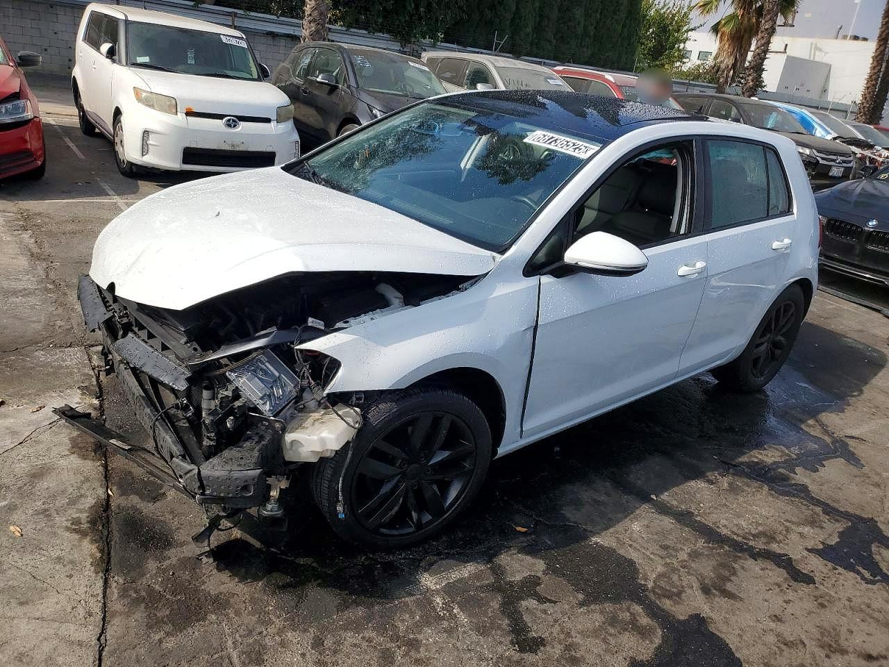 VOLKSWAGEN GOLF 2016
