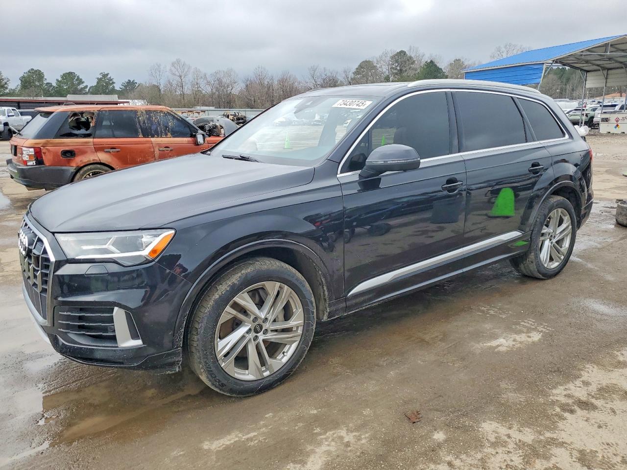 AUDI Q7 2021