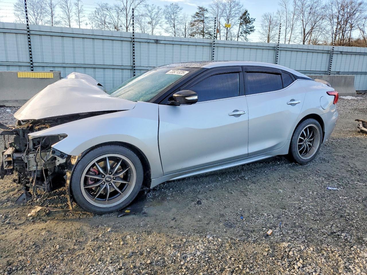 NISSAN MAXIMA 2016