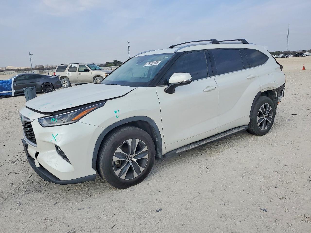 TOYOTA HIGHLANDER HYBRID 2021