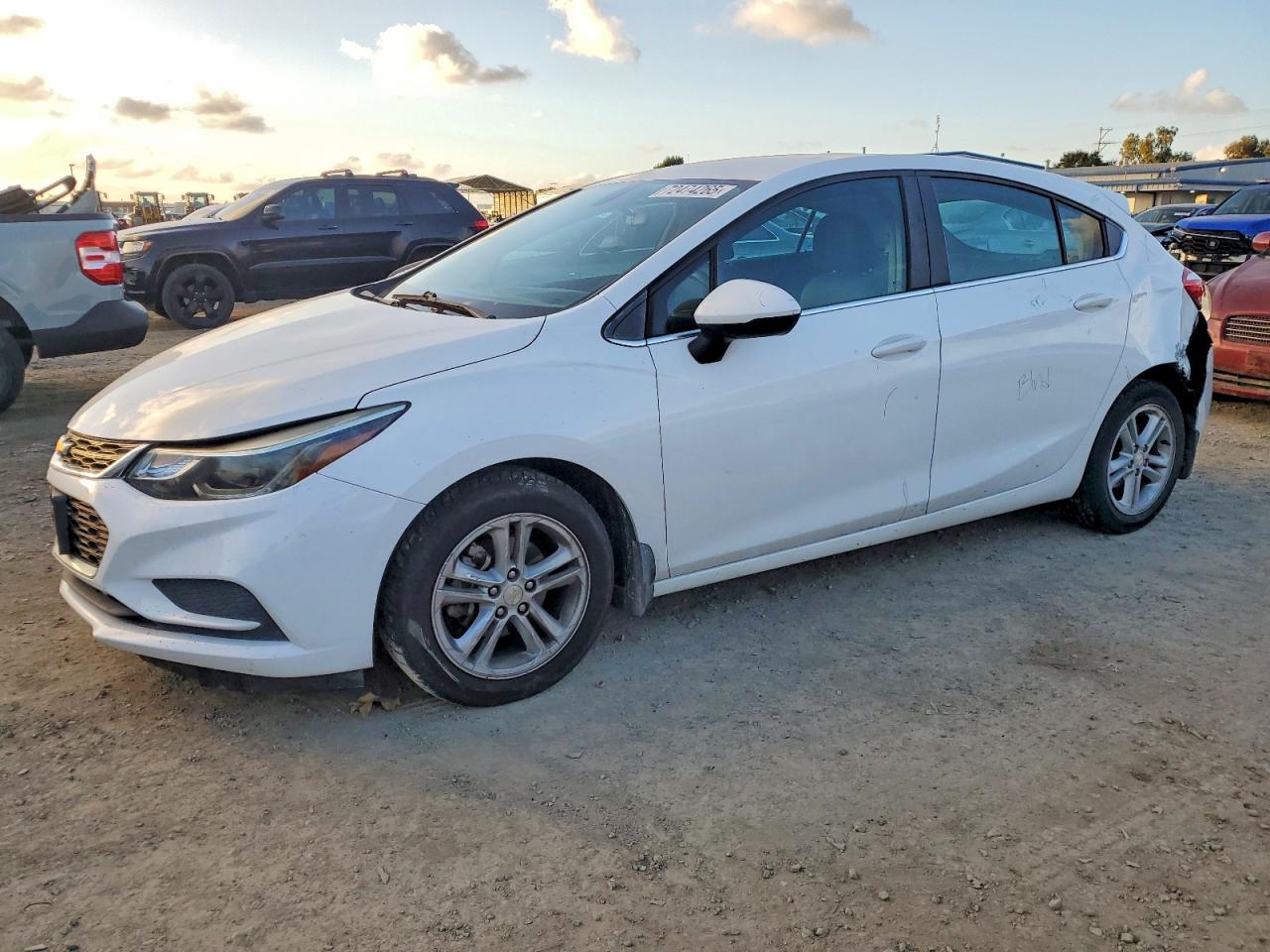 CHEVROLET CRUZE 2017