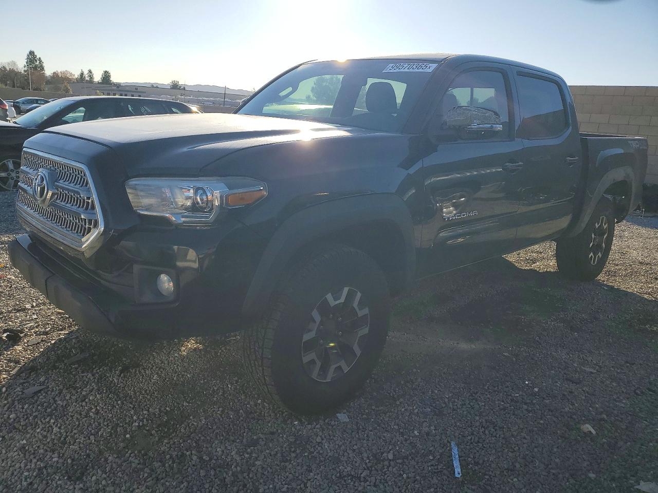 TOYOTA TACOMA 2017