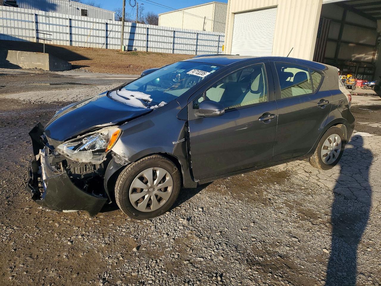 TOYOTA PRIUS C 2012