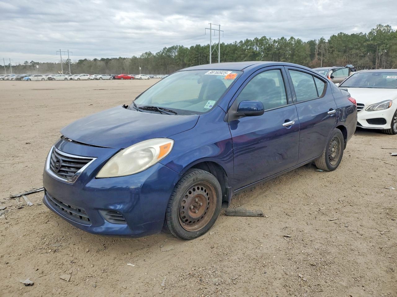 NISSAN VERSA 2014