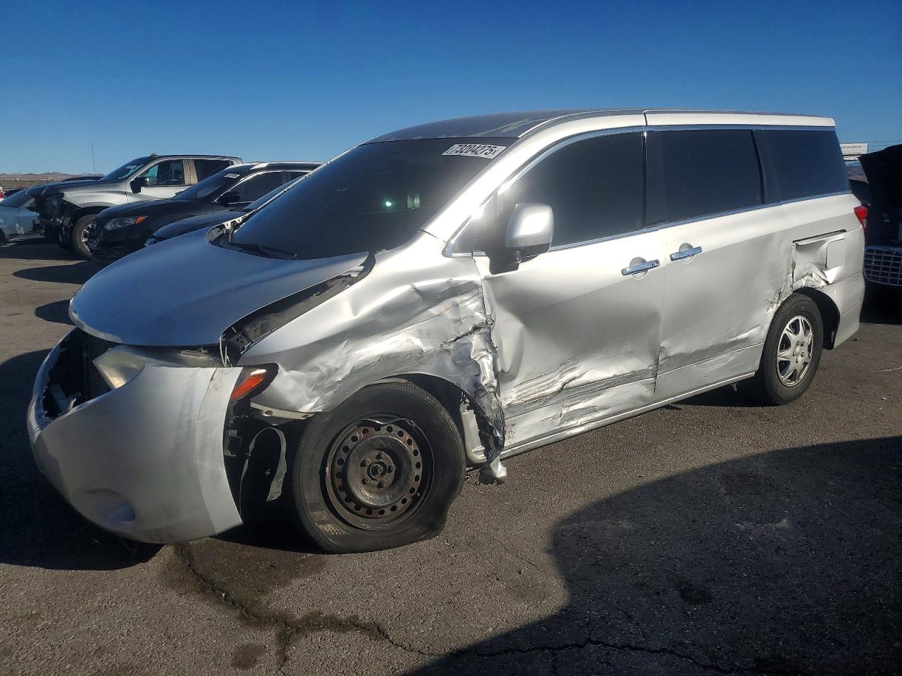 NISSAN QUEST 2016