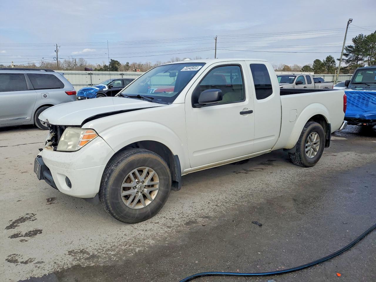 NISSAN FRONTIER 2017