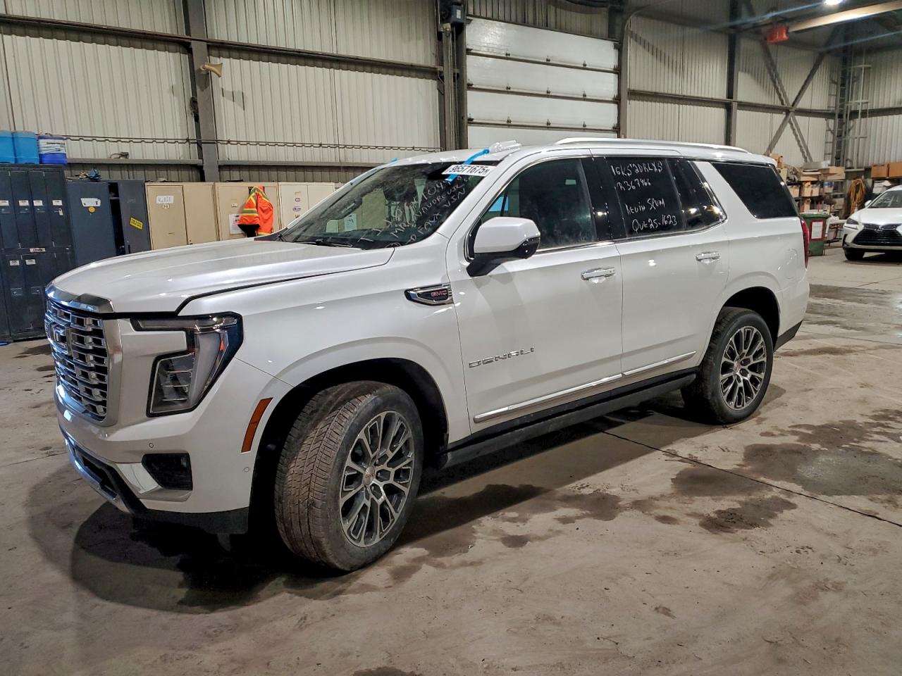 GMC YUKON DENA 2025