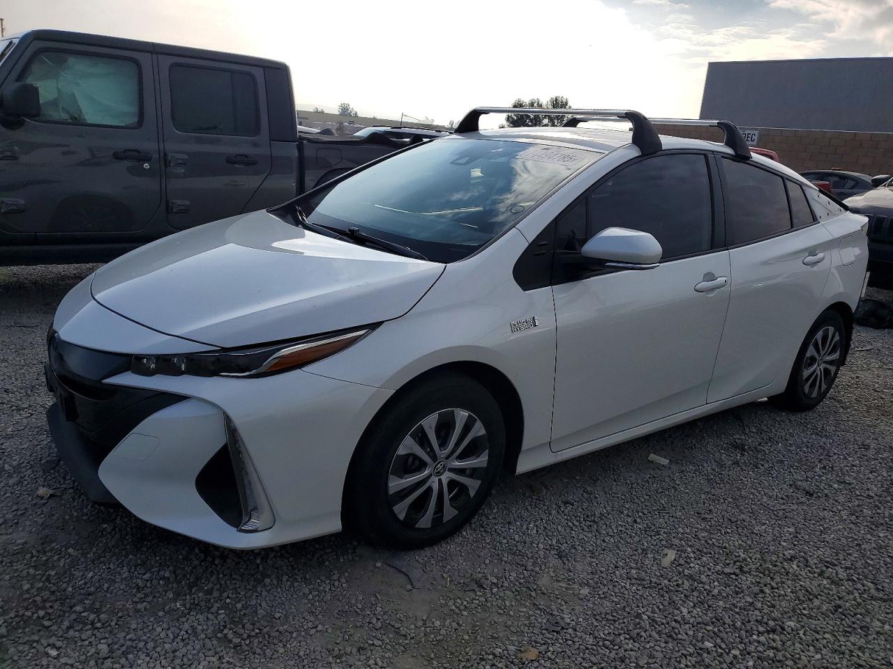 TOYOTA PRIUS PRIME 2022