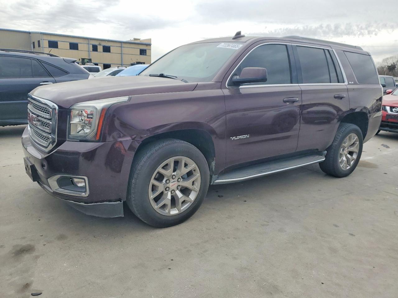 GMC YUKON SLE 2017