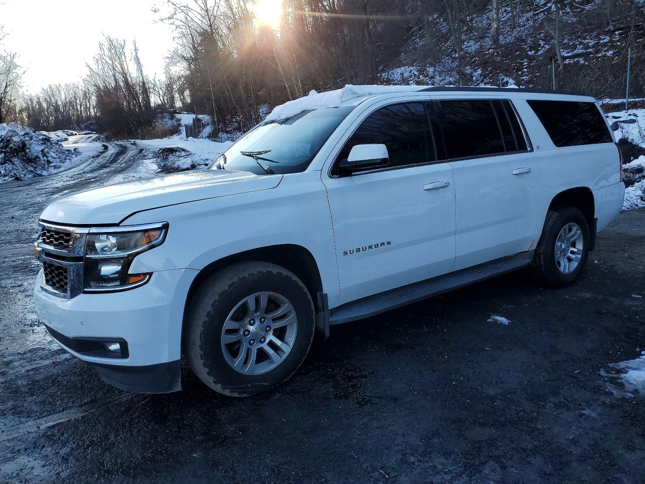 CHEVROLET SUBURBAN 2015