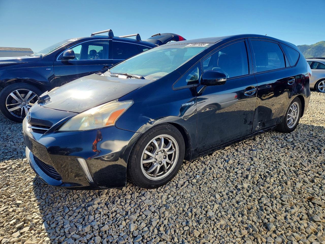 TOYOTA PRIUS V 2012