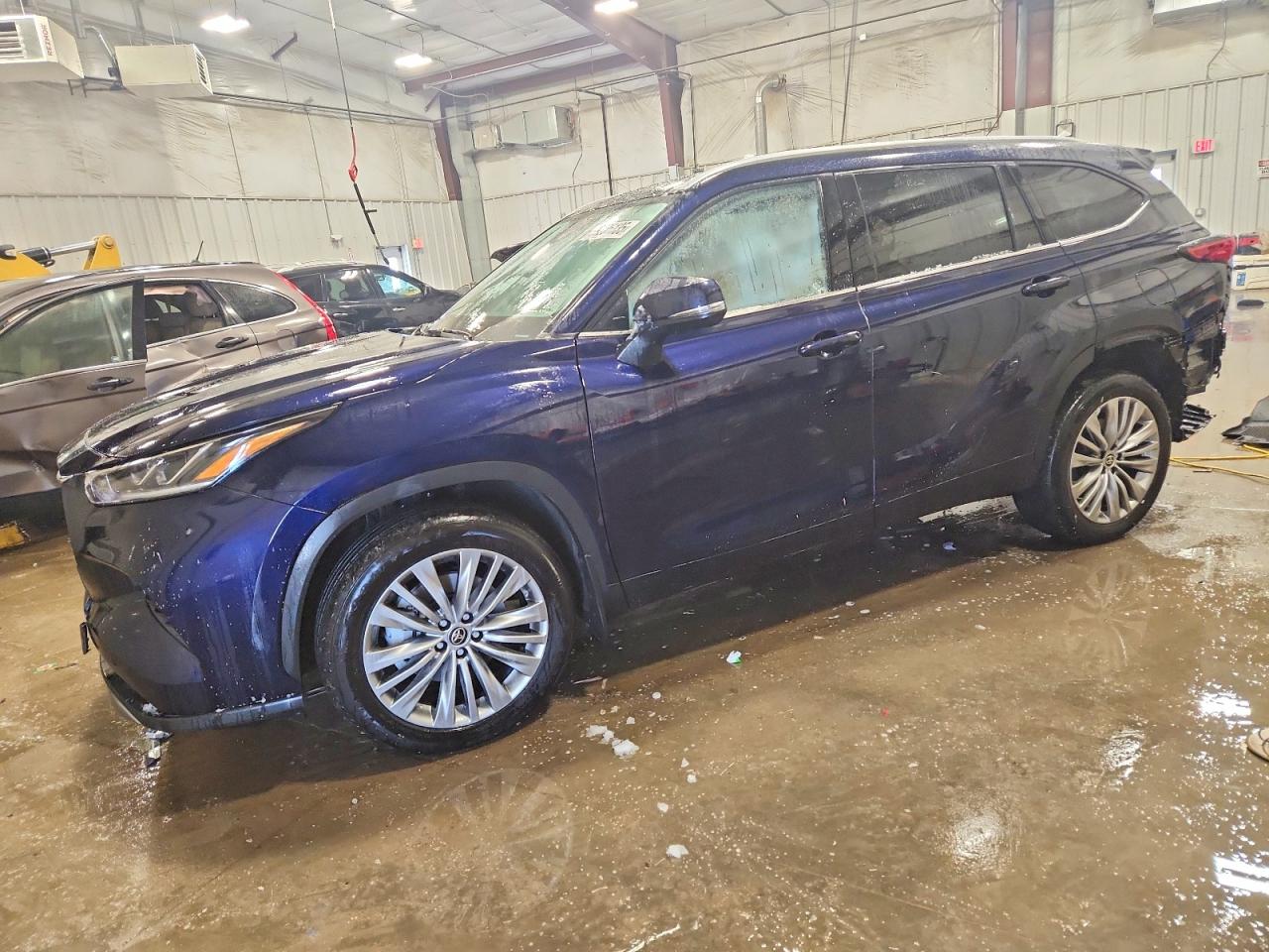 TOYOTA HIGHLANDER 2022