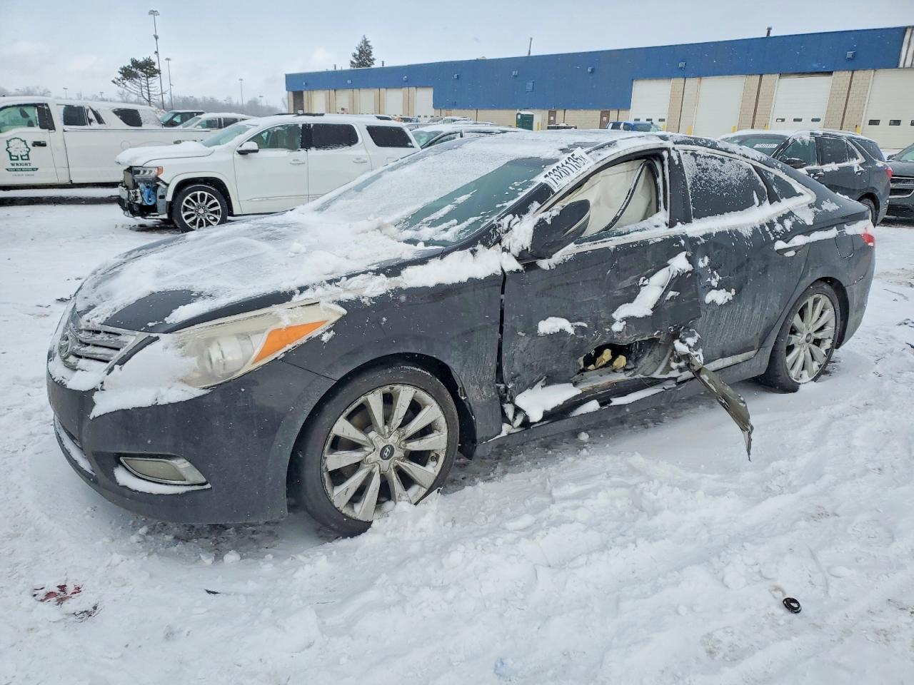 HYUNDAI AZERA 2013