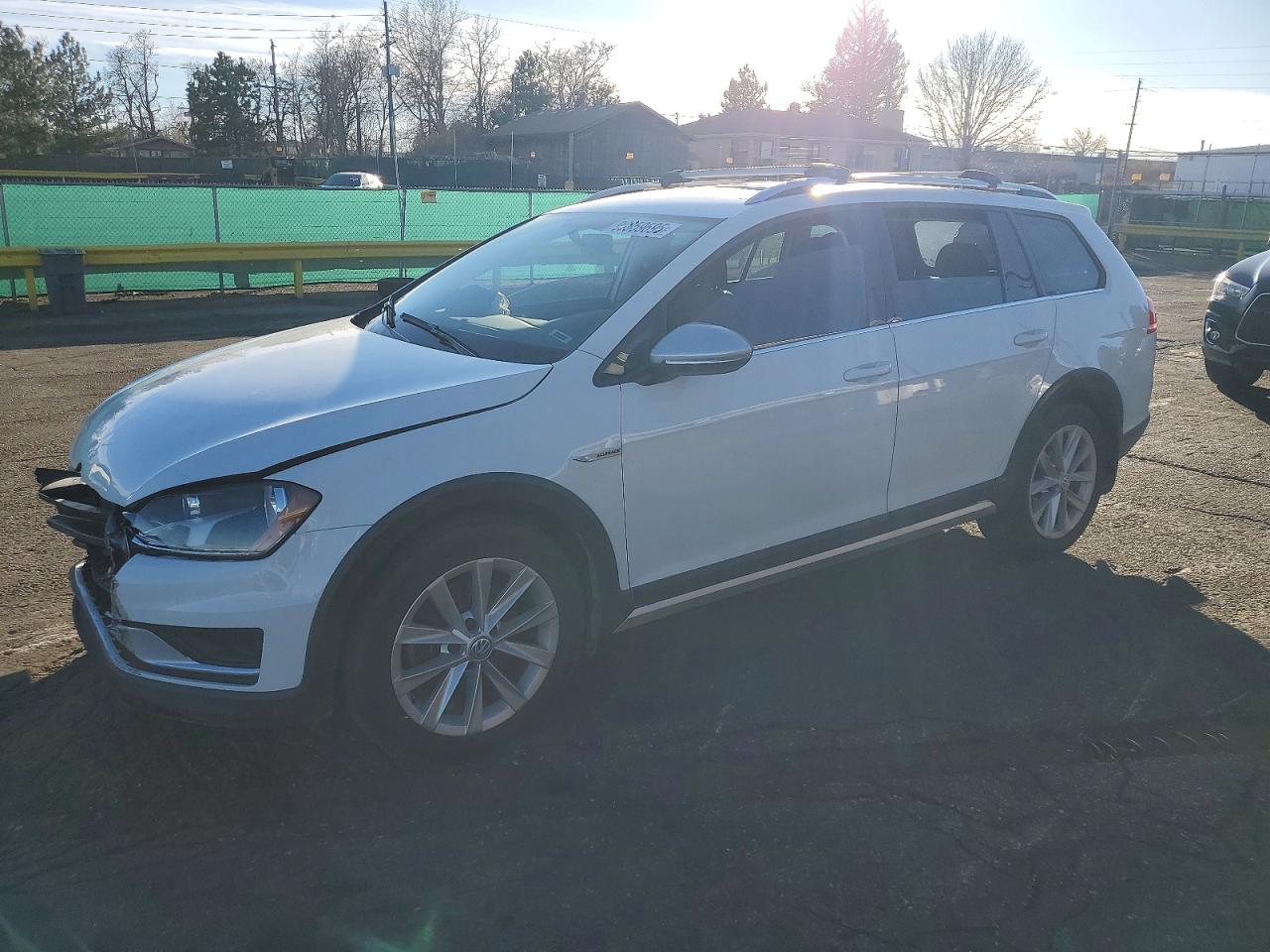VOLKSWAGEN GOLF ALLTRACK 2017