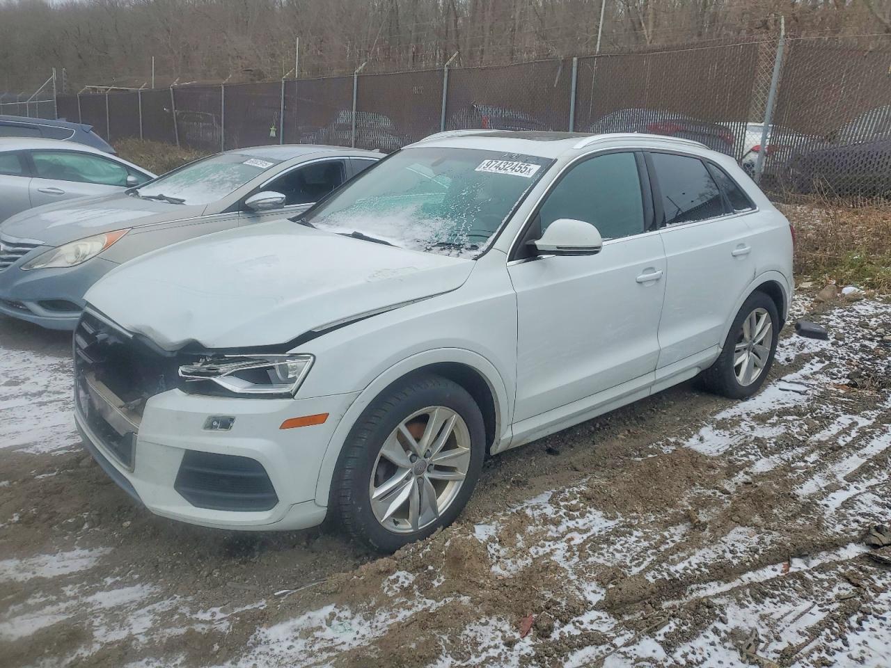 AUDI Q3 2016