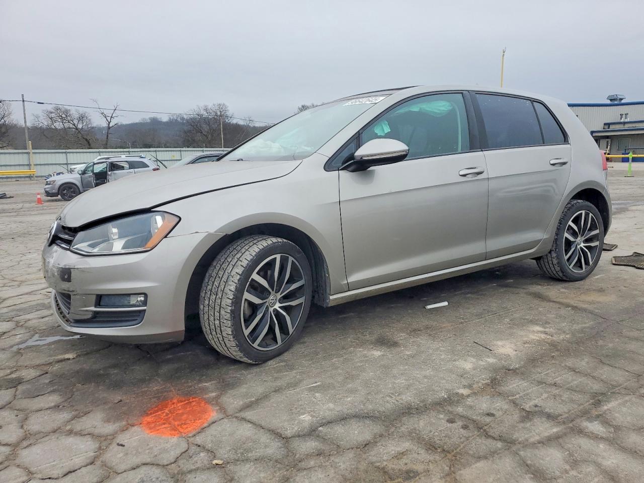 VOLKSWAGEN GOLF 2017