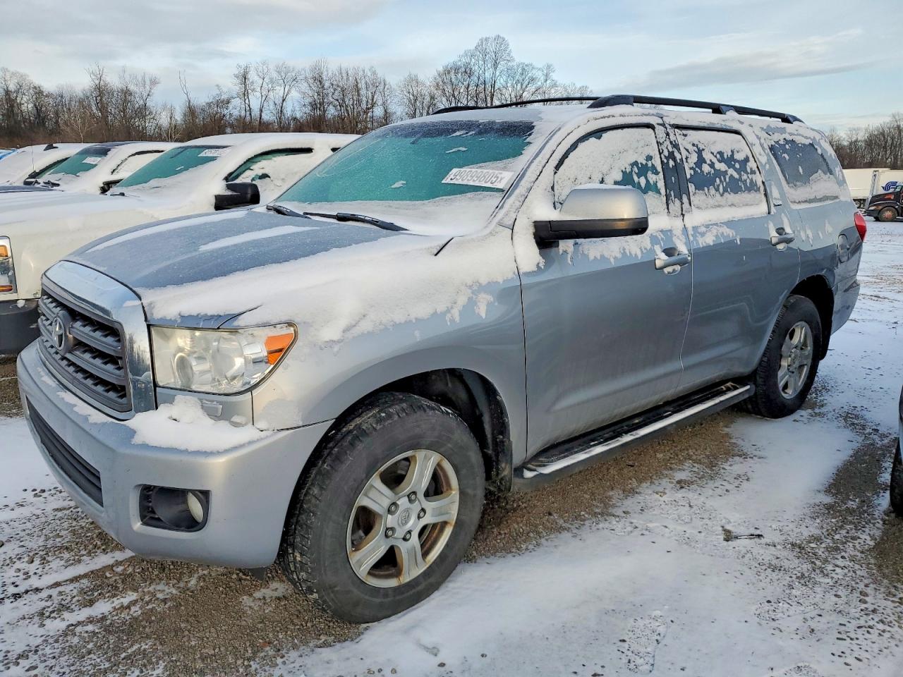 TOYOTA SEQUOIA SR 2011