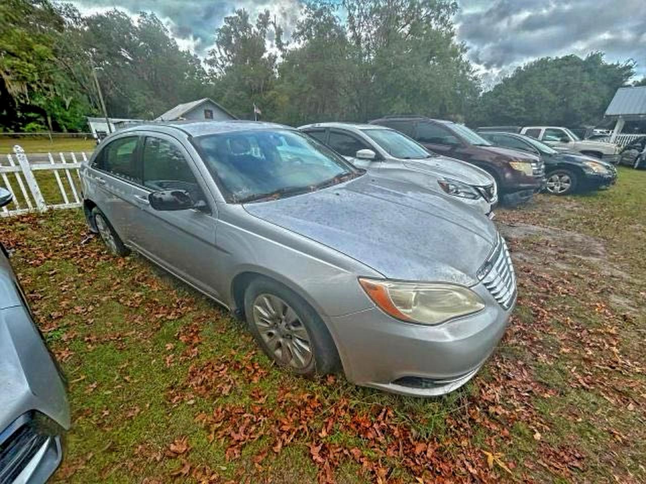 CHRYSLER 200 LX 2011