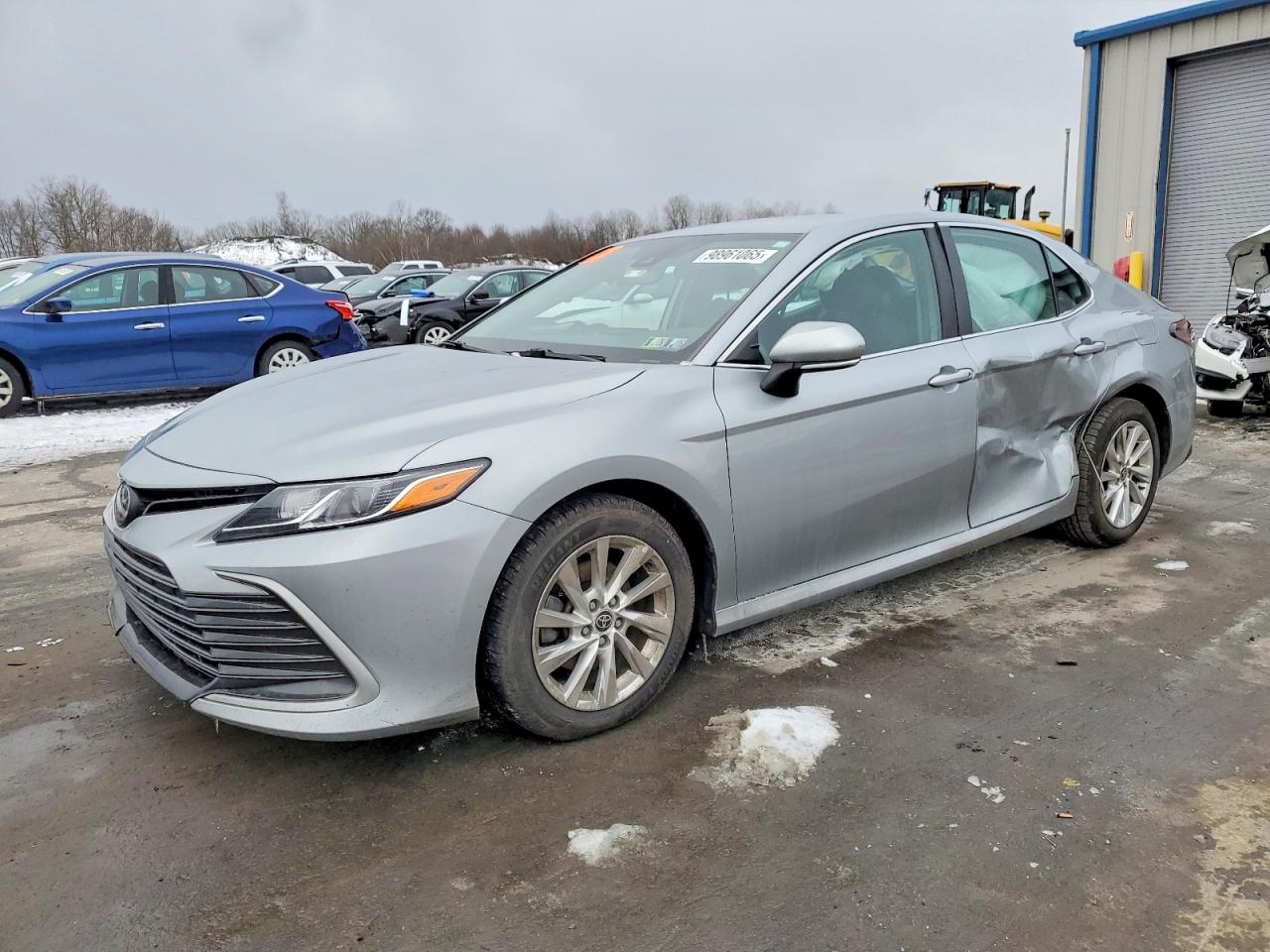 TOYOTA CAMRY LE 2023