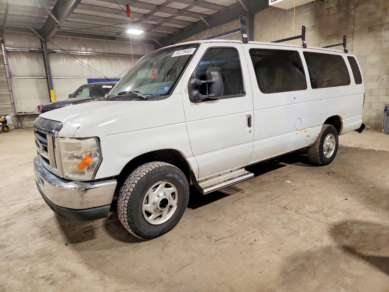 FORD ECONOLINE 2009