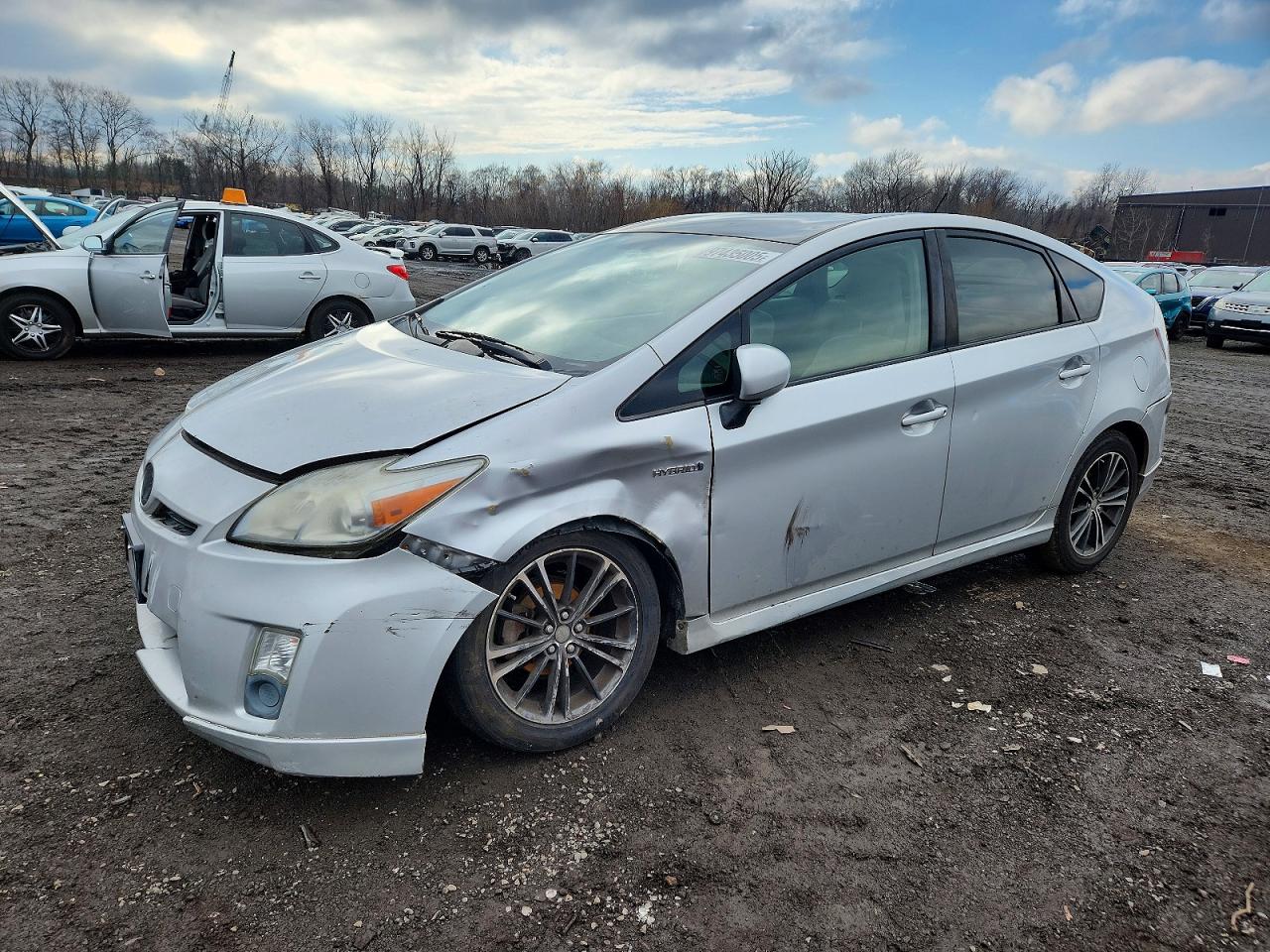 TOYOTA PRIUS 2011