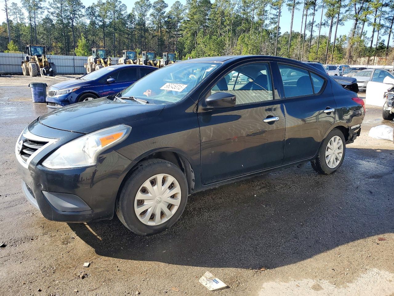 NISSAN VERSA 2017