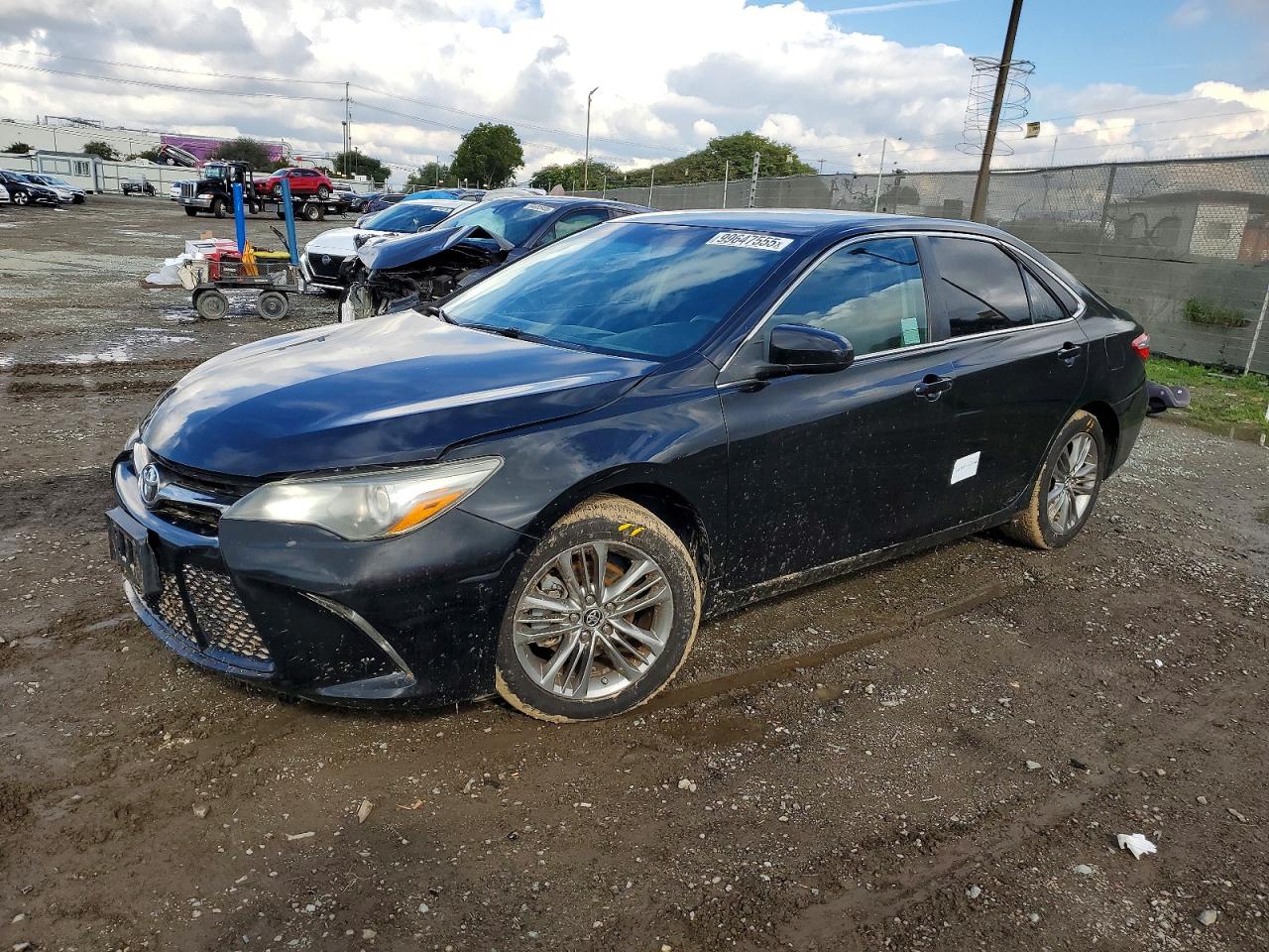 TOYOTA CAMRY 2017