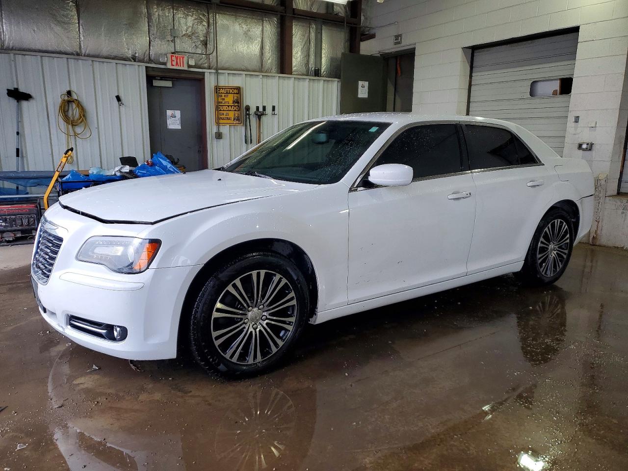 CHRYSLER 300 2013
