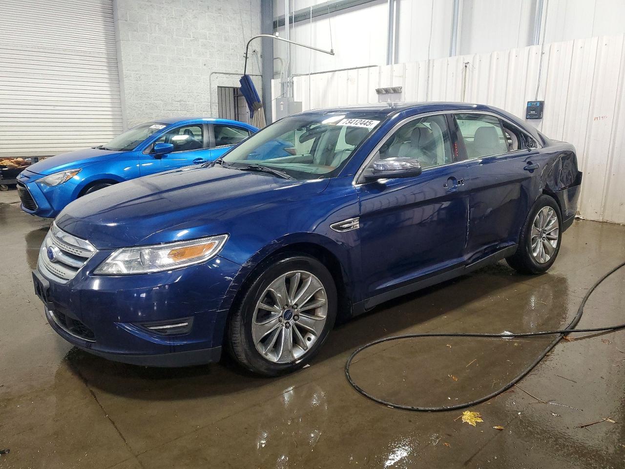 FORD TAURUS LIM 2012