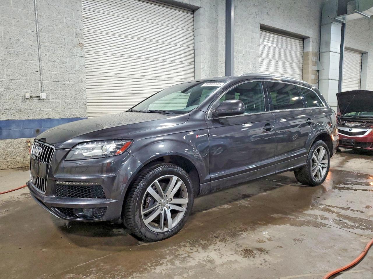AUDI Q7 2015