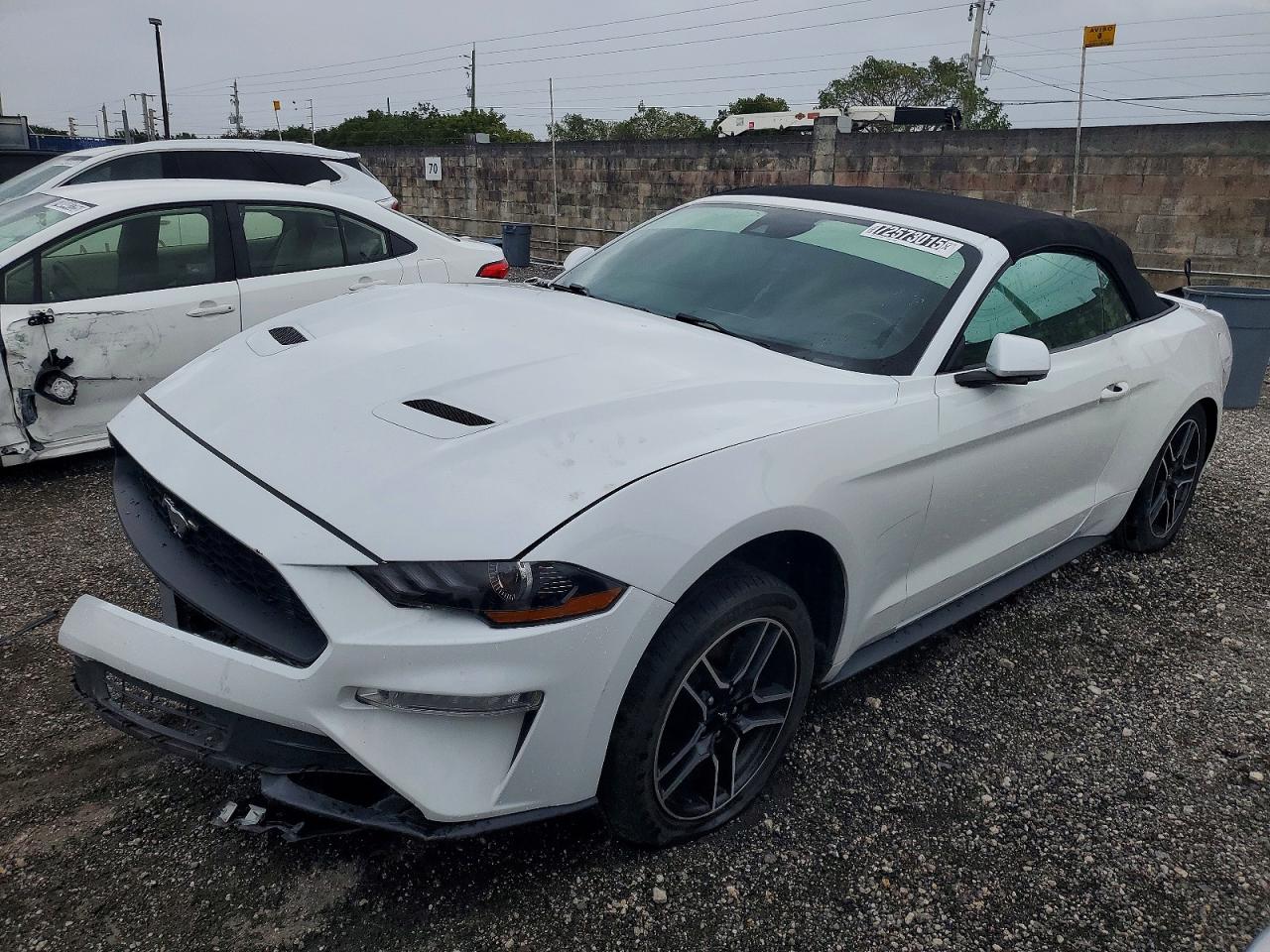 FORD MUSTANG 2021