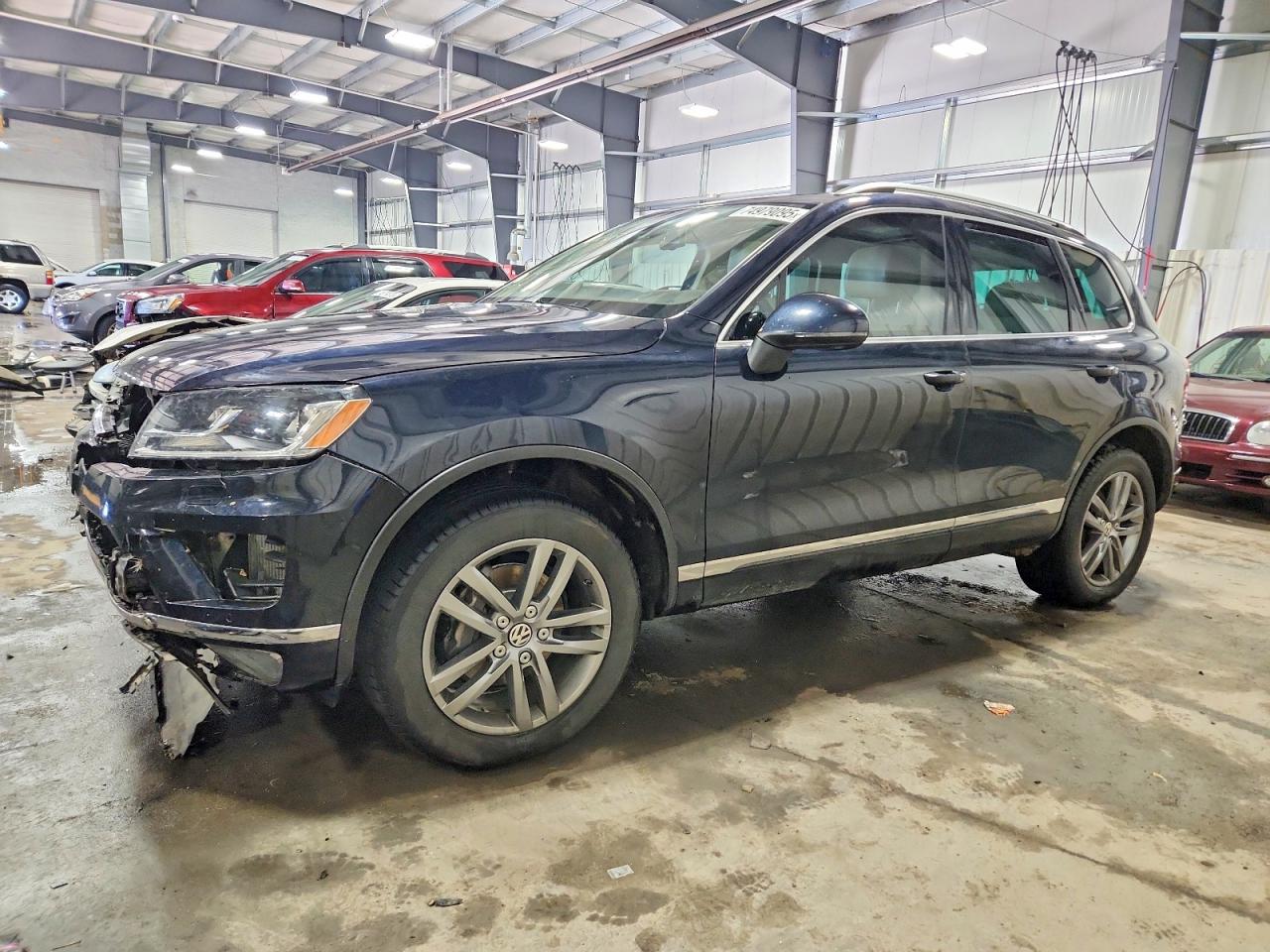 VOLKSWAGEN TOUAREG 2015
